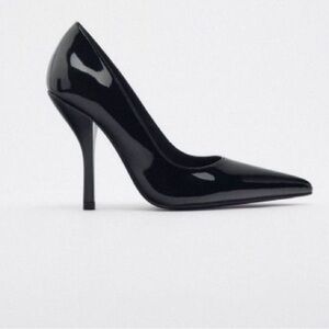Zara Glossy Black Heels - Courts